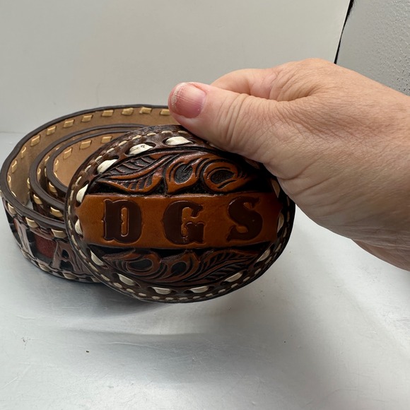 Handmade Accessories - Vintage 1983 Gayle Summarell Hand Tooled Leather Belt Buckle Diana DGS Brown 34